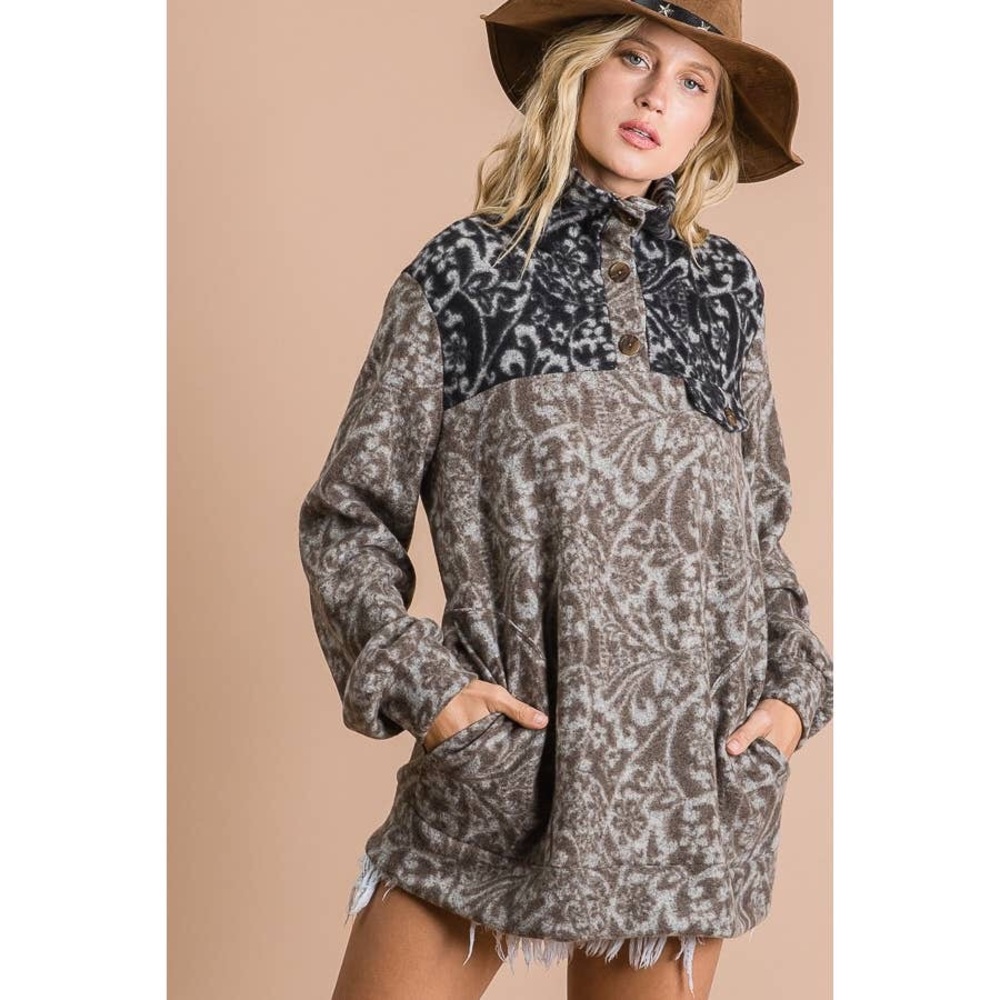 🔥HP!🔥 Contrast Floral Button-down Collard Top